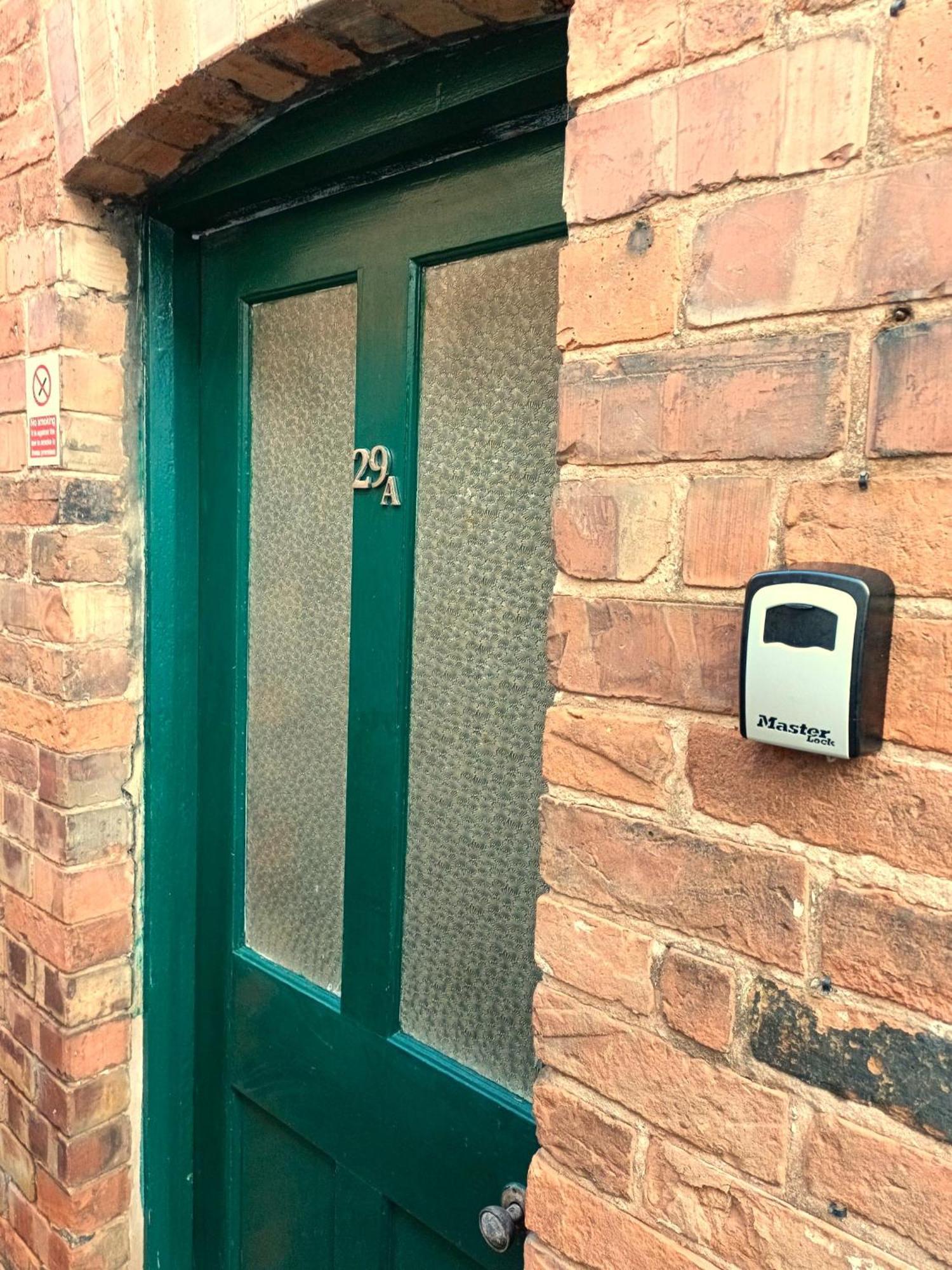 Whitchurch High Street Hideaway Exteriör bild